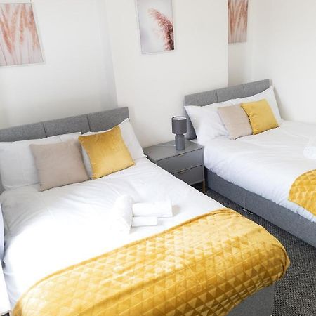 فيلا L.F.C Townhouse In Anfield ليفربول المظهر الخارجي الصورة